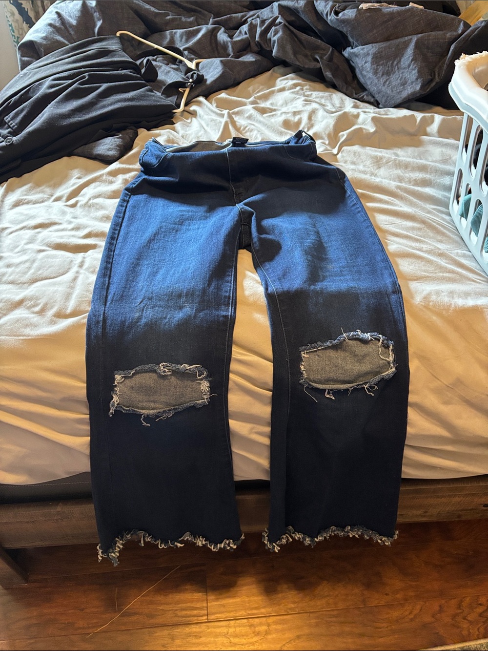 Dark Indigo Wide-Leg Ripped Knee Jeans for Women